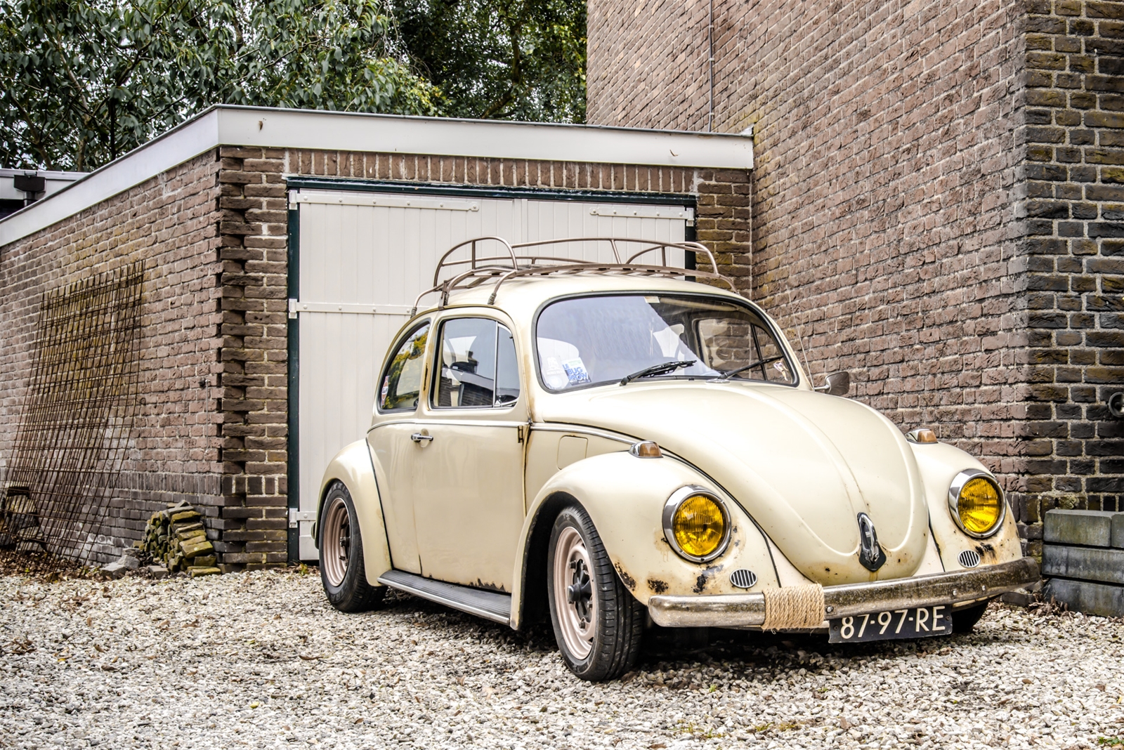 Beverwijk, oud compleet gerestaureerde Kever Volkswagen